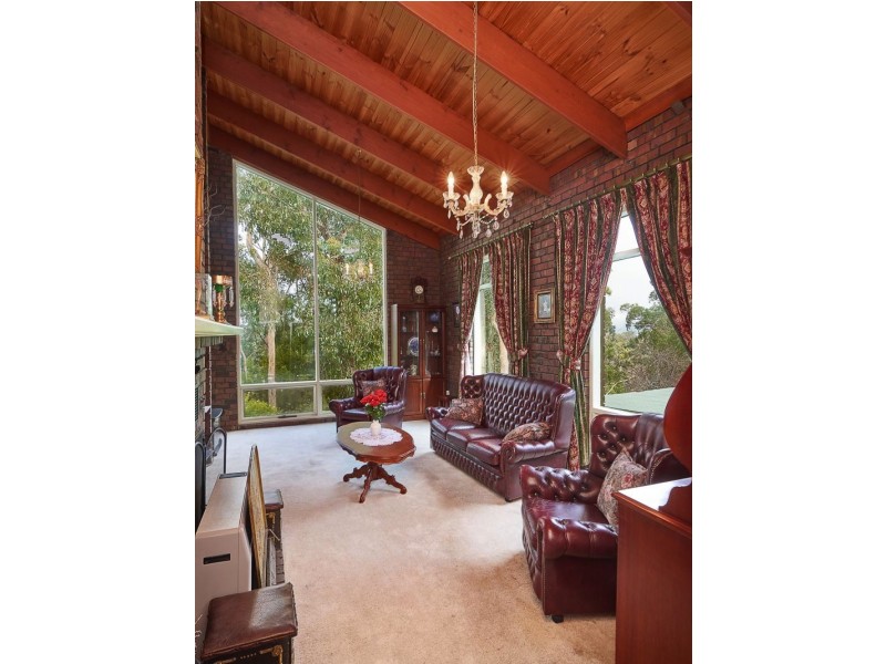 10 Shurdington Road, Crafers SA 5152