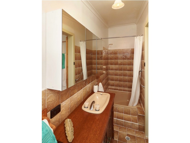 10 Shurdington Road, Crafers SA 5152