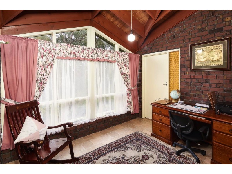 10 Shurdington Road, Crafers SA 5152