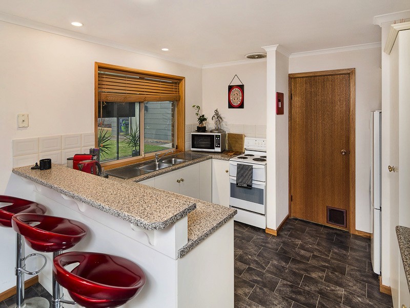 34 Parker Ave, Strathalbyn SA 5255