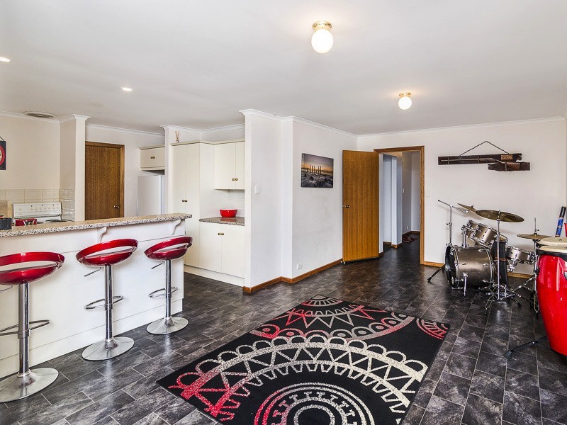 34 Parker Ave, Strathalbyn SA 5255