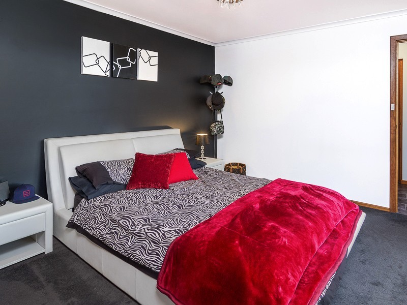 34 Parker Ave, Strathalbyn SA 5255