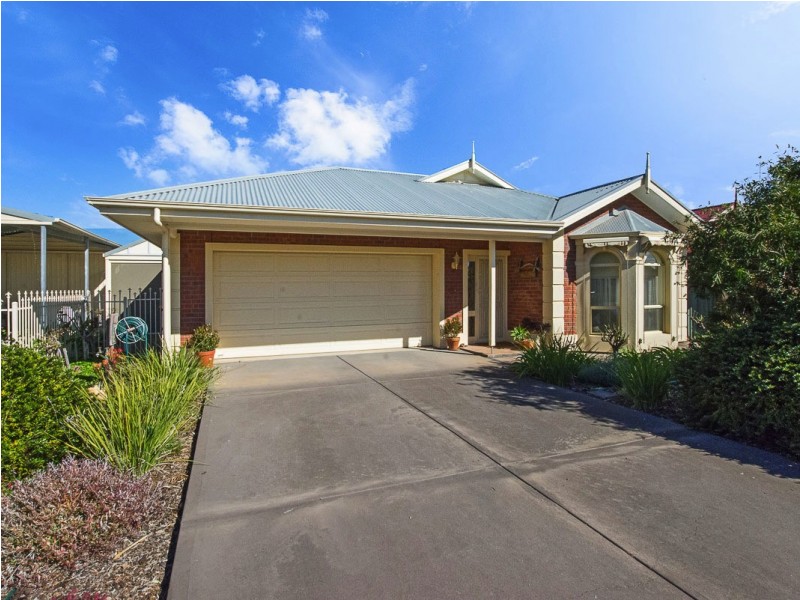 16 Strathoak Crescent, Strathalbyn SA 5255