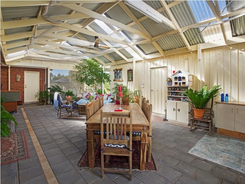 16 Strathoak Crescent, Strathalbyn SA 5255