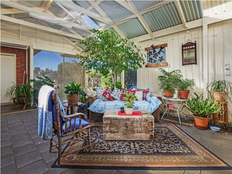 16 Strathoak Crescent, Strathalbyn SA 5255