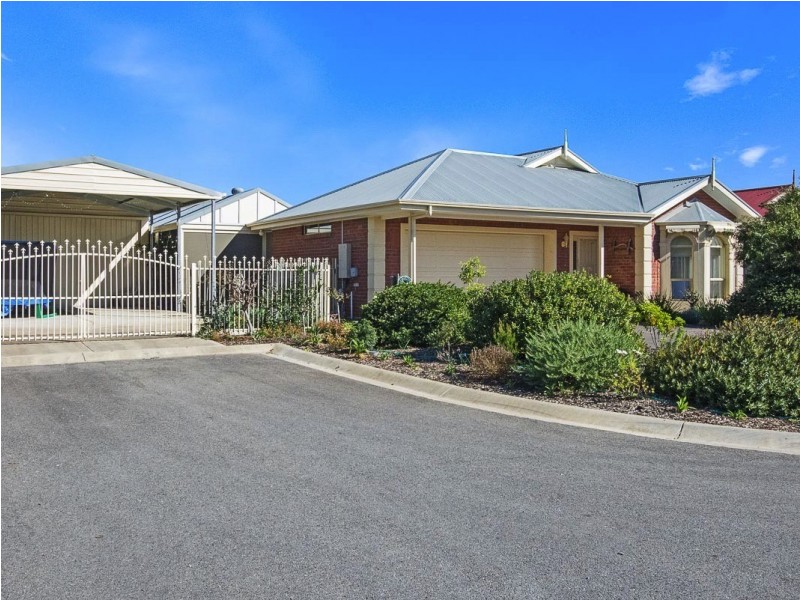 16 Strathoak Crescent, Strathalbyn SA 5255