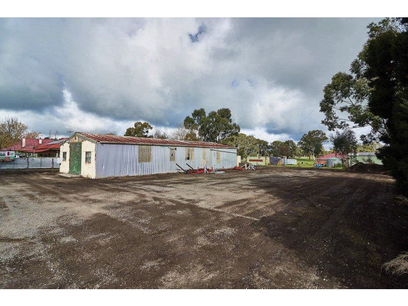 31-33 Battunga Rd, Meadows SA 5201