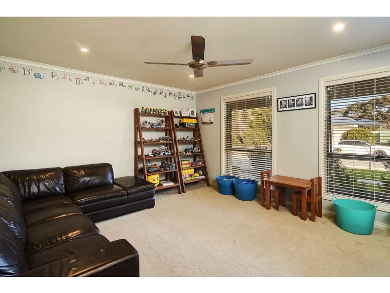 26 Strathmont Dr, Strathalbyn SA 5255
