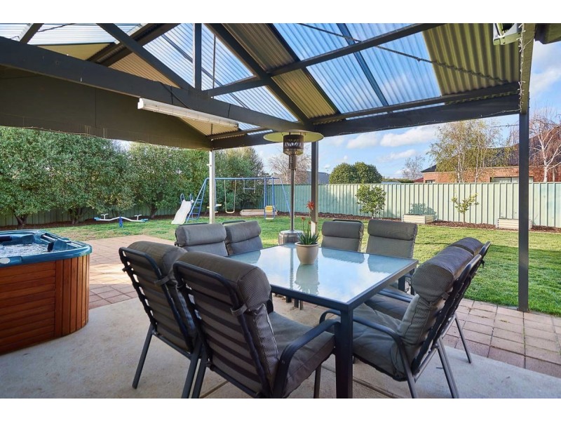 26 Strathmont Dr, Strathalbyn SA 5255