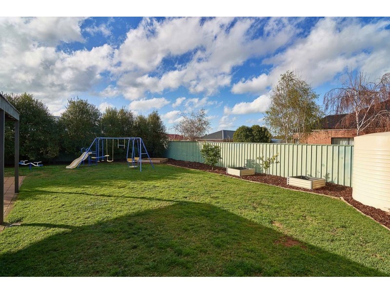 26 Strathmont Dr, Strathalbyn SA 5255