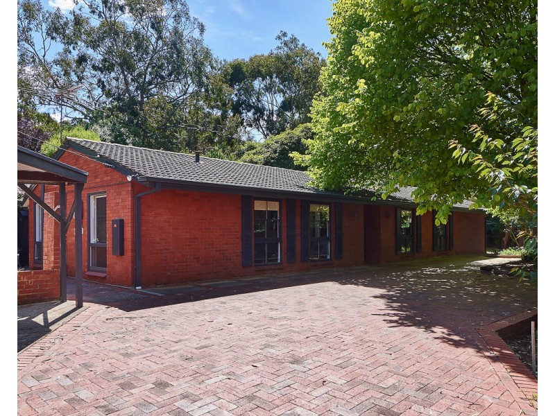 9 Hillridge Dr, Belair SA 5052