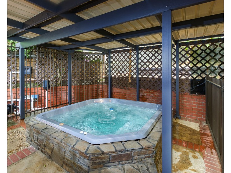 9 Hillridge Dr, Belair SA 5052