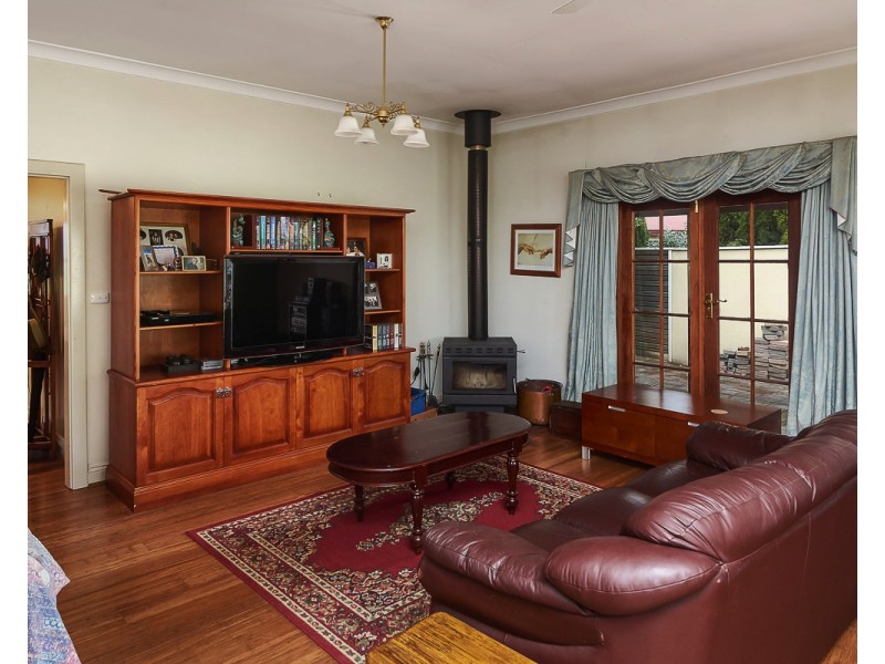 7 Third Ave, Bridgewater SA 5155