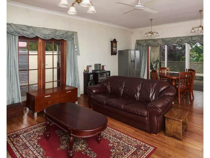 7 Third Ave, Bridgewater SA 5155