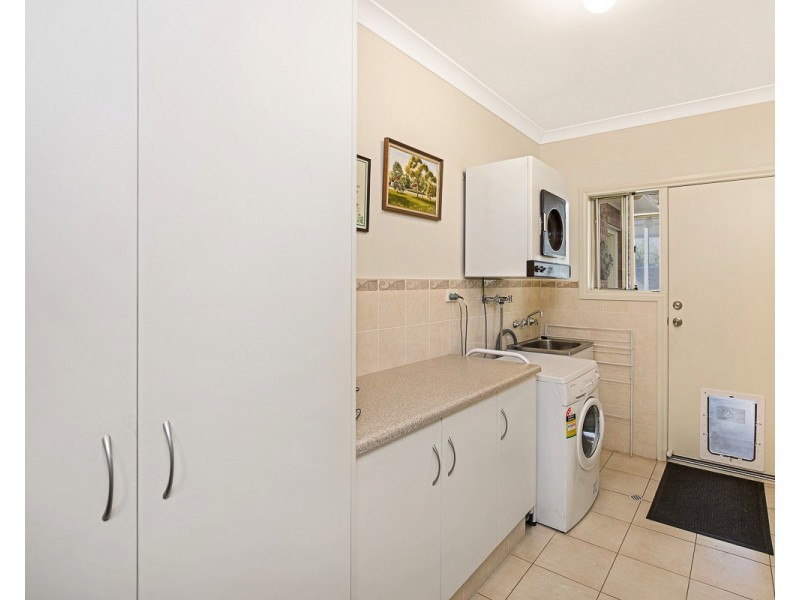 16 Strathoak Crescent, Strathalbyn SA 5255