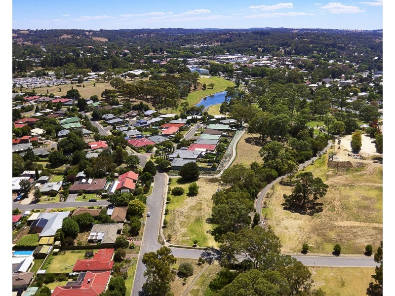 35 Memorial Drive, Mount Barker SA 5251