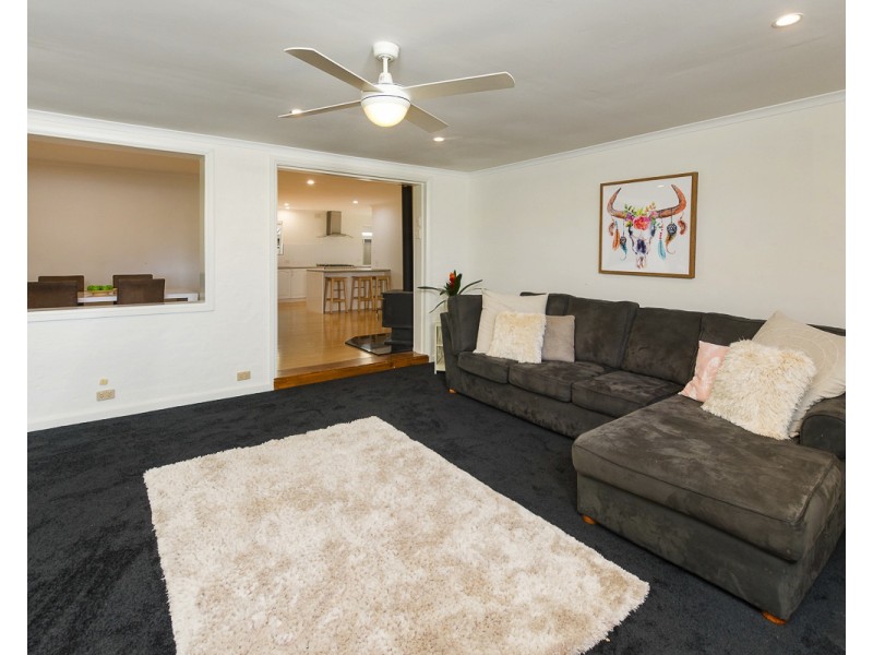 25 Osterley Ave, Bridgewater SA 5155