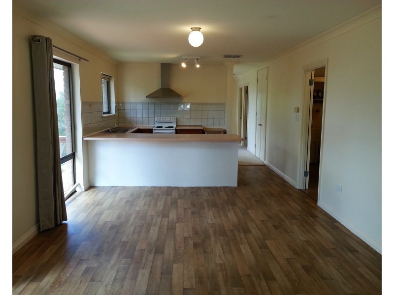 5 Glen Rd, Bridgewater SA 5155