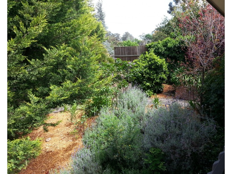 5 Glen Rd, Bridgewater SA 5155