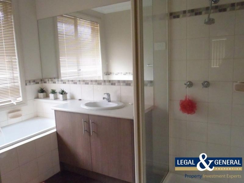 51 Tipperary Circuit, Pakenham VIC 3810