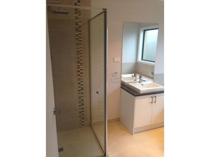 13 Villella Drive, Pakenham VIC 3810