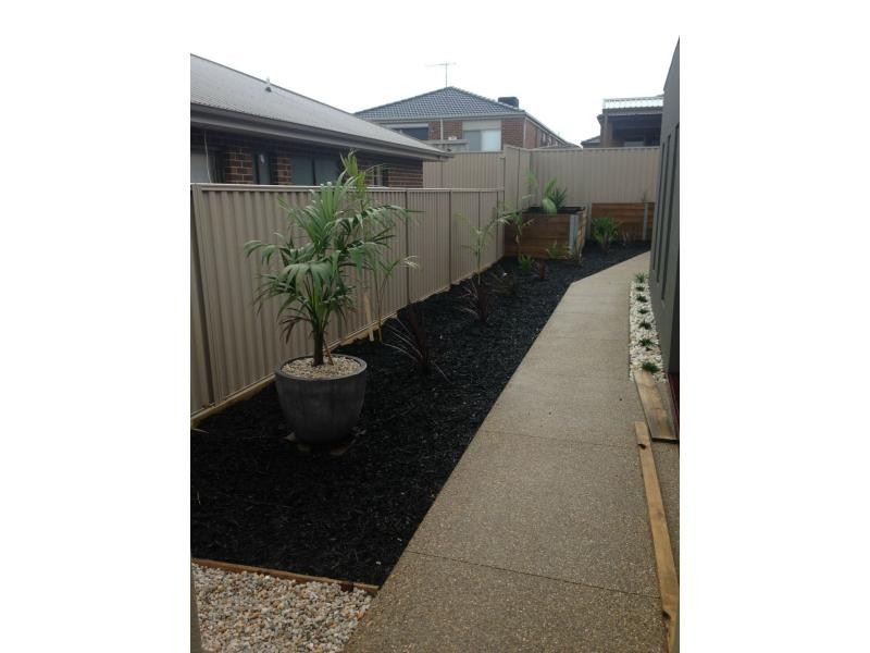 13 Villella Drive, Pakenham VIC 3810