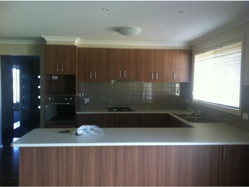 Drouin VIC 3818