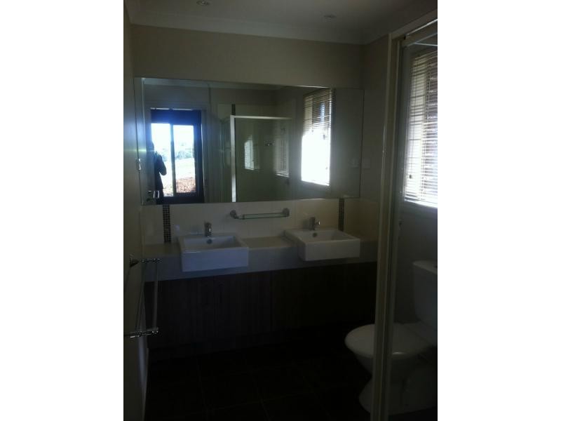 Drouin VIC 3818