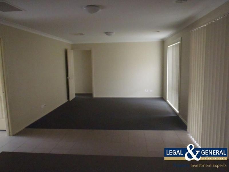 74 Gallery Way, Pakenham VIC 3810