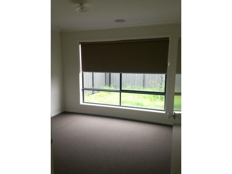 Clyde North VIC 3978