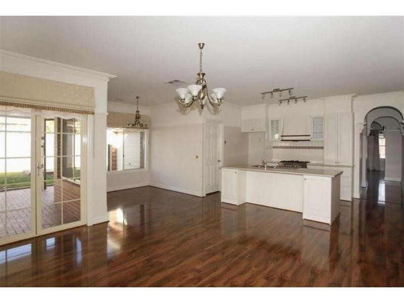 14 Grand Manor Drive, Berwick VIC 3806