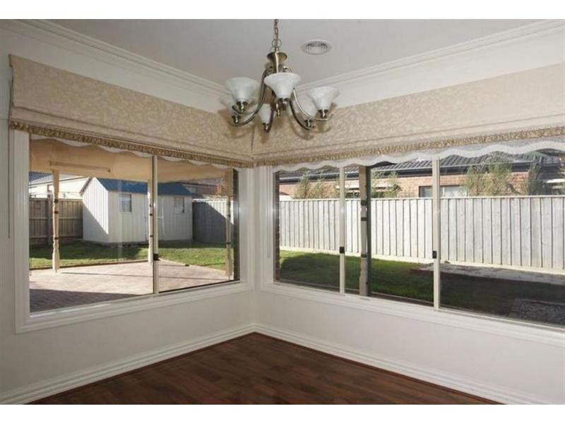 14 Grand Manor Drive, Berwick VIC 3806