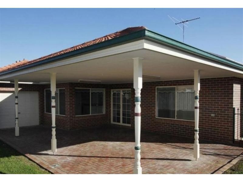 14 Grand Manor Drive, Berwick VIC 3806