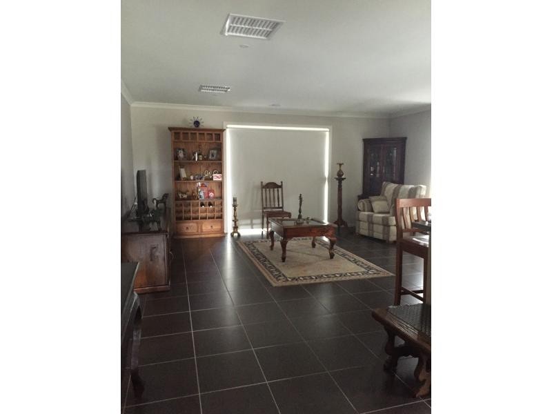 35 Thwaites Road, Pakenham VIC 3810