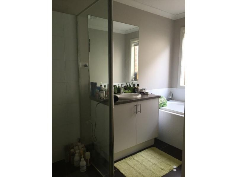 35 Thwaites Road, Pakenham VIC 3810