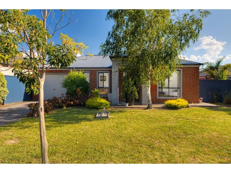 Pakenham VIC 3810