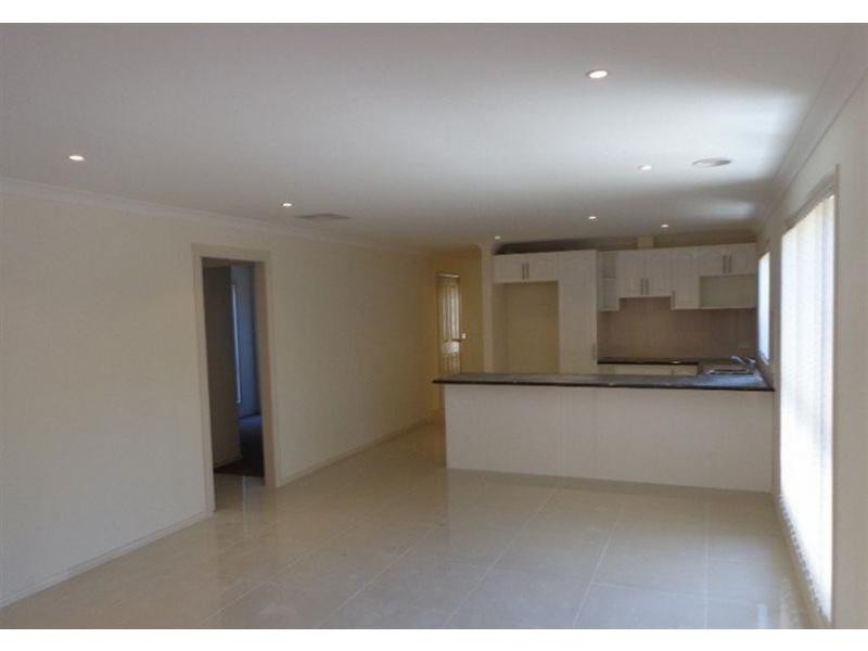 Pakenham VIC 3810