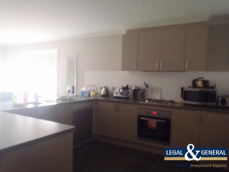 27 Glenelg Street, Clyde North VIC 3978