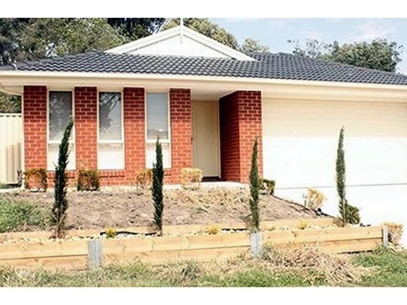 Pakenham VIC 3810