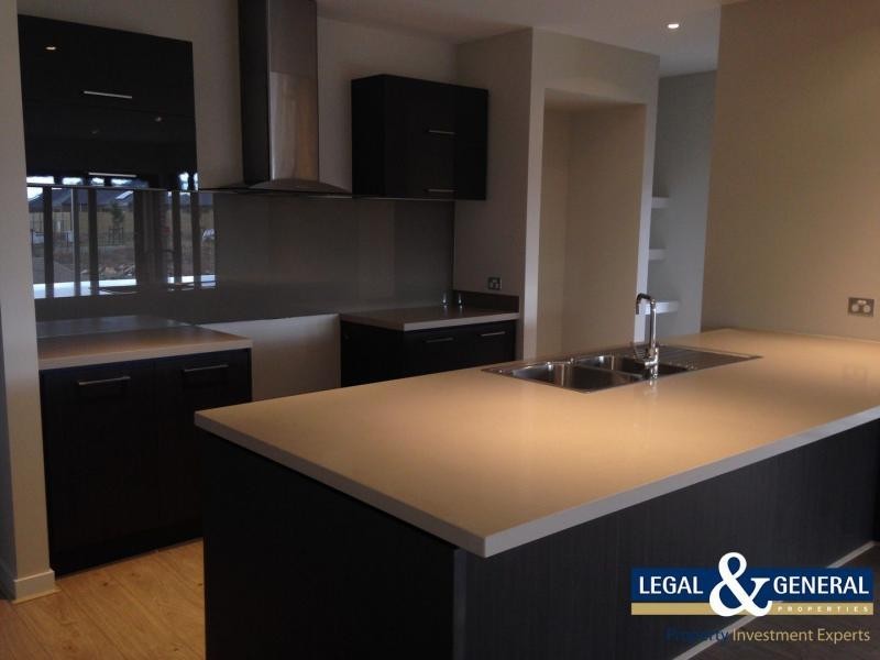 Clyde North VIC 3978