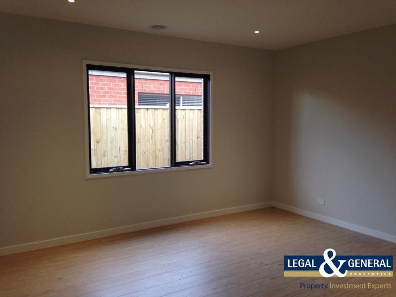 Clyde North VIC 3978