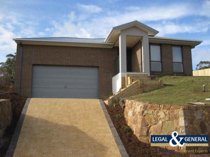 26 Sutherland Way, Drouin VIC 3818