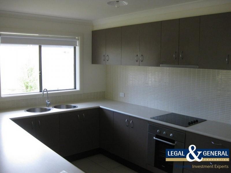 26 Sutherland Way, Drouin VIC 3818