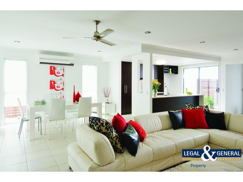 2 Tia Street, Clyde North VIC 3978