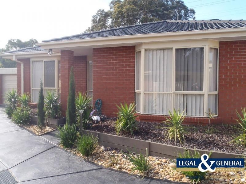 3/4 Lima Place, Pakenham VIC 3810