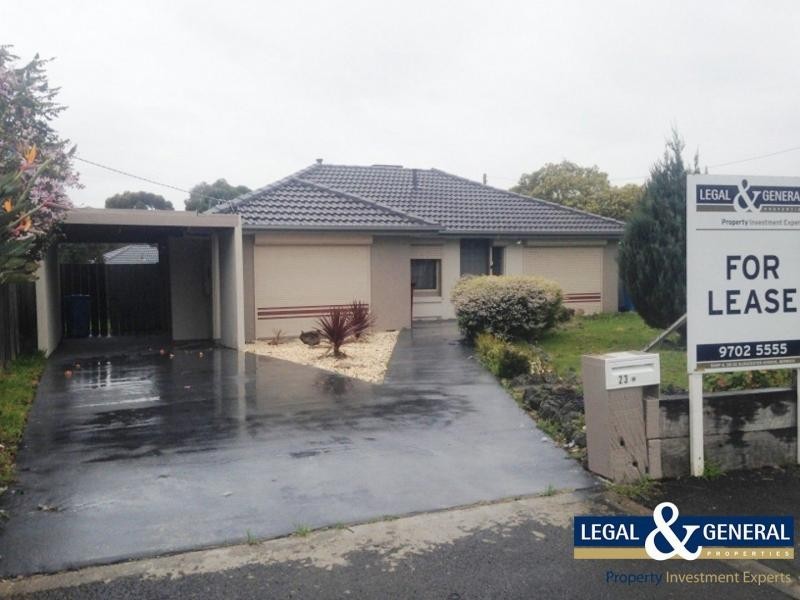 23 Lamont Crescent, Cranbourne VIC 3977