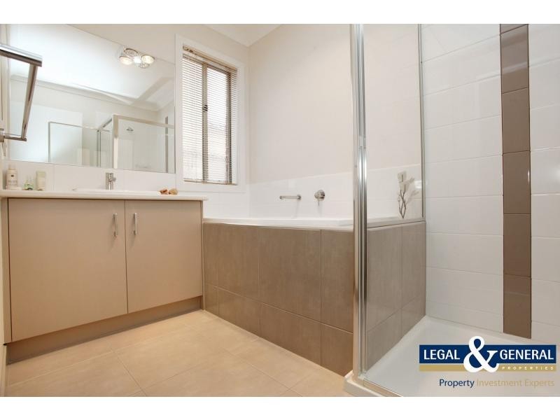 43 Lemon Grove, Cranbourne West VIC 3977