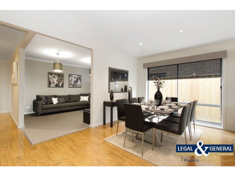 12 Crepe Avenue, Cranbourne West VIC 3977