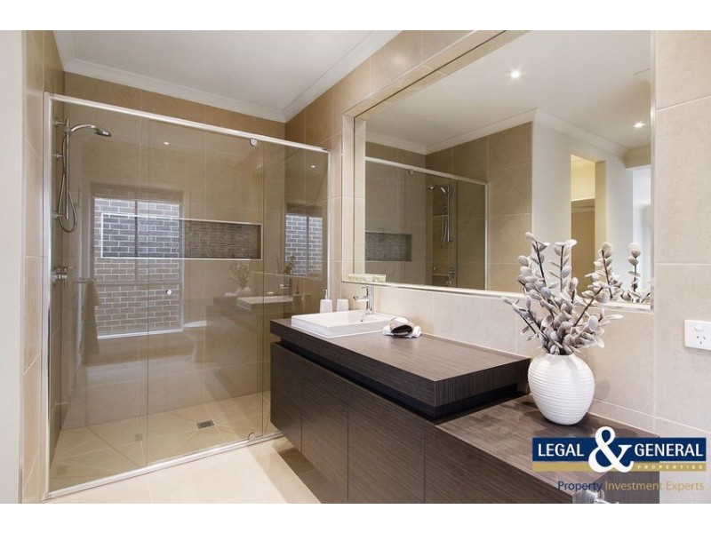 12 Crepe Avenue, Cranbourne West VIC 3977
