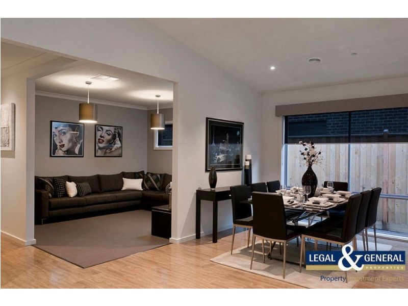 12 Crepe Avenue, Cranbourne West VIC 3977